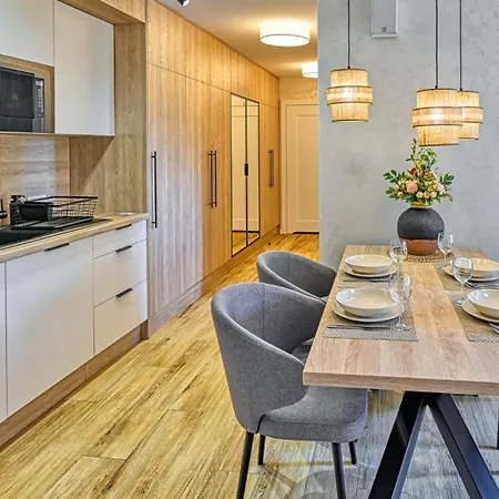 Apartamento Szklarska Village - Workation - Idealny Do Pracy I Wypoczynku By Royal Aparts Szklarska Poręba
